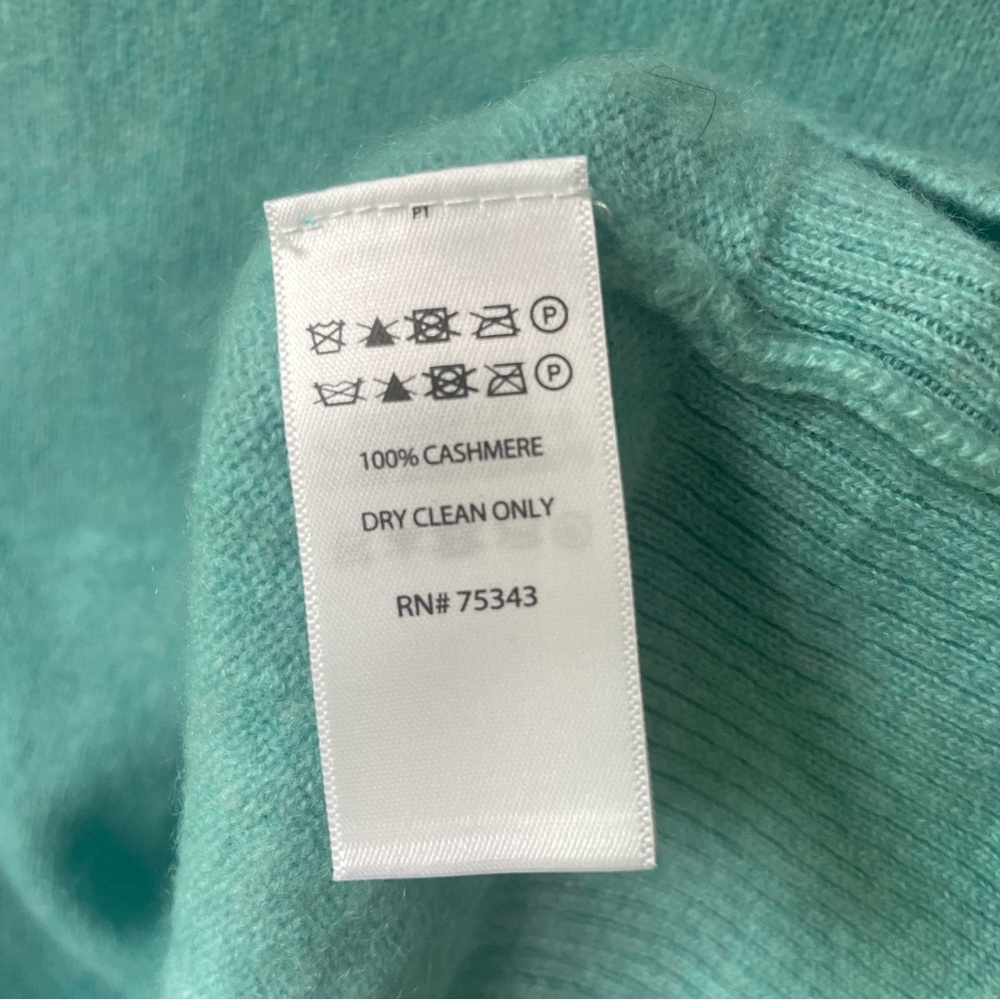 TAHARI | 2-Ply Cashmere V Neck Sweater Teal Soft Women Size M - Picture 3 of 4